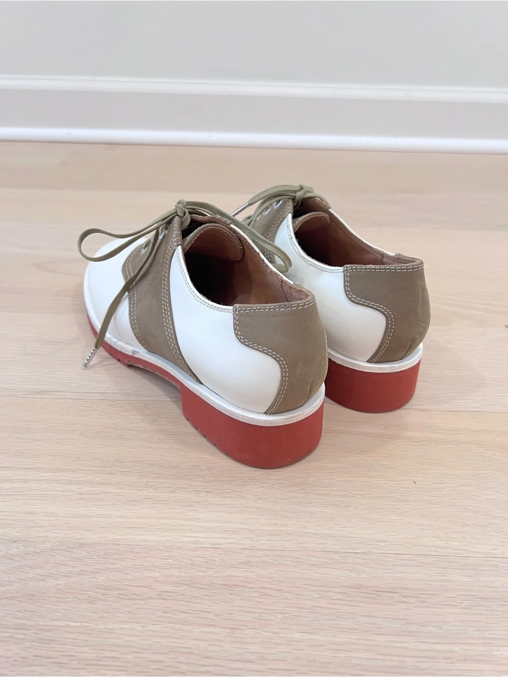 Labucq Italian Leather Two Tone Saddle Shoes Size 38 NWOB